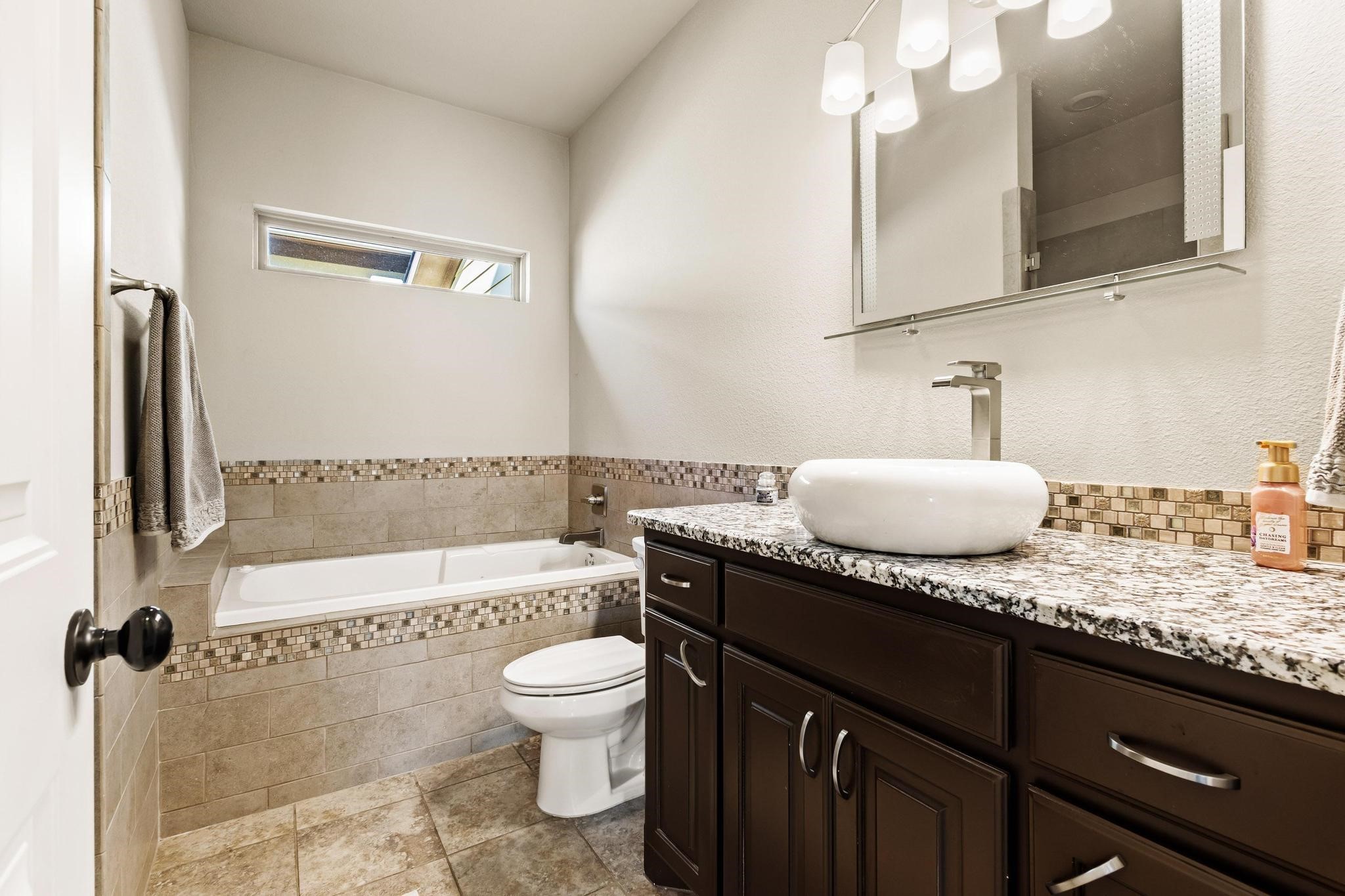 103 Knob Hill Road Whitewright TX 75491