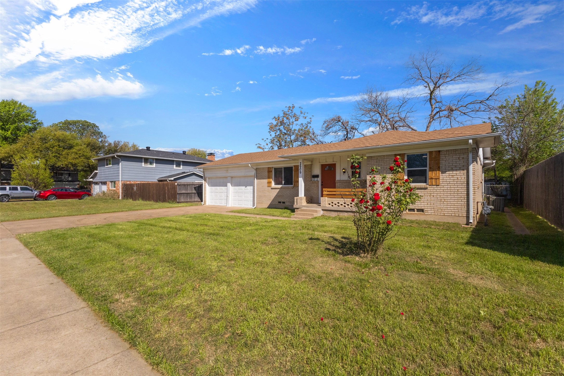 2909 Grove Street Irving TX 75060