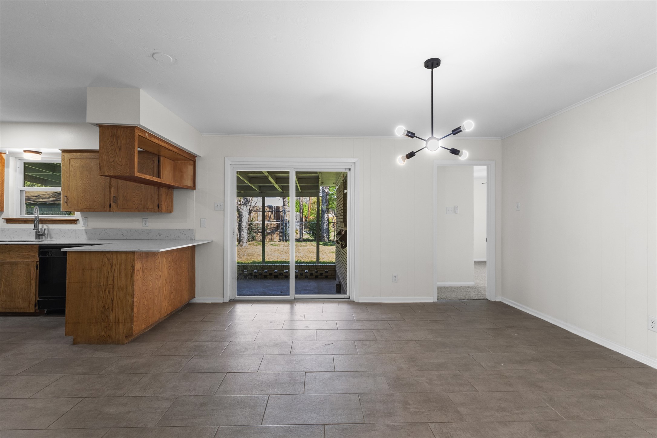 2909 Grove Street Irving TX 75060