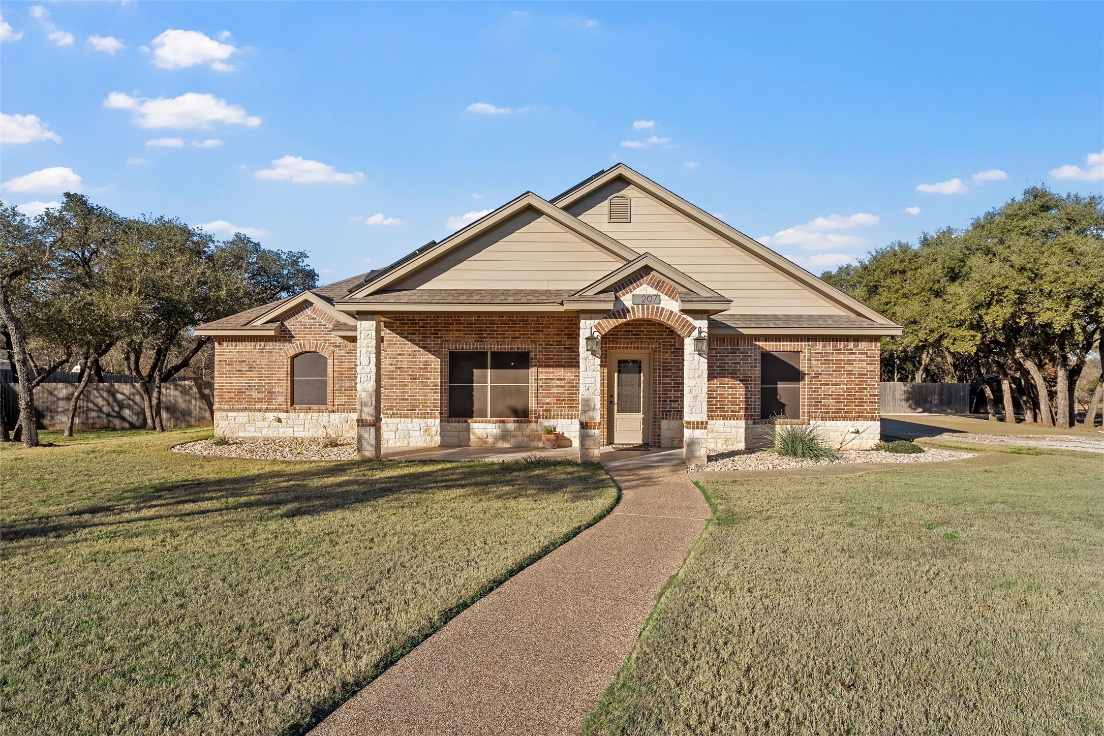 207 Cresthill Circle Valley Mills TX 76689