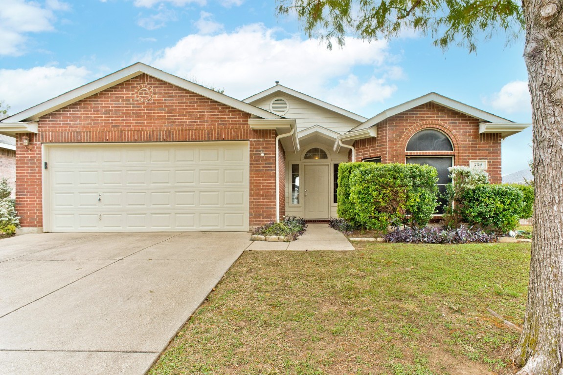 752 Raven Drive Saginaw TX 76131