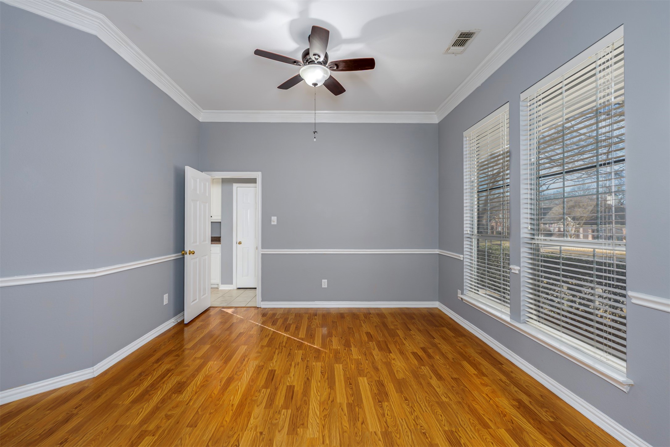 8444 Parkdale Drive North Richland Hills TX 76182