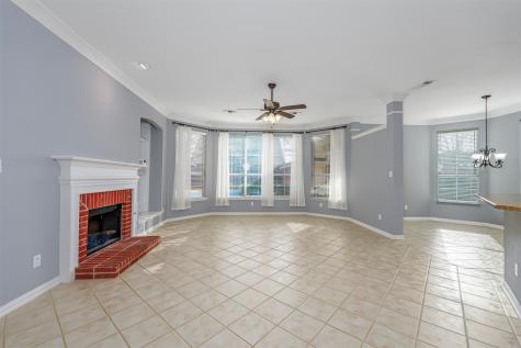 8444 Parkdale Drive North Richland Hills TX 76182