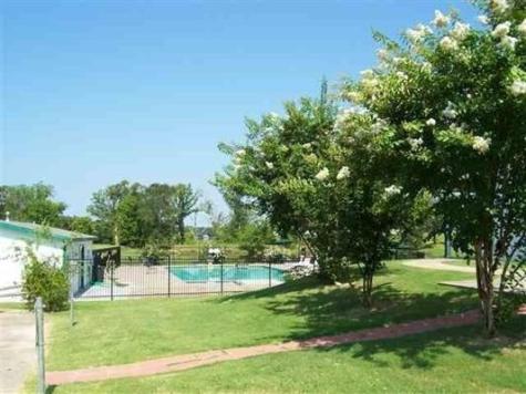 370 Sioux Quitman TX 75783