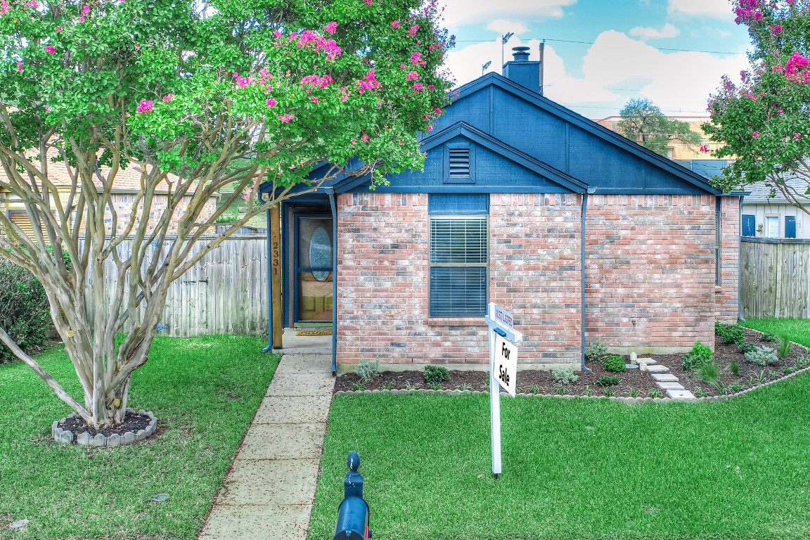 2331 Markland Street Irving TX 75060