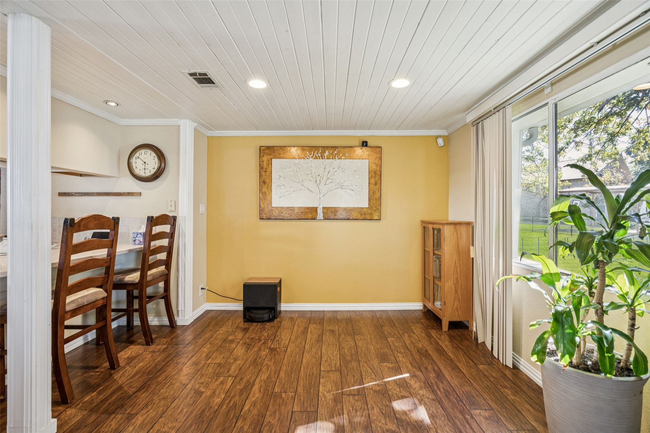 371 County Road 4874 Newark TX 76071