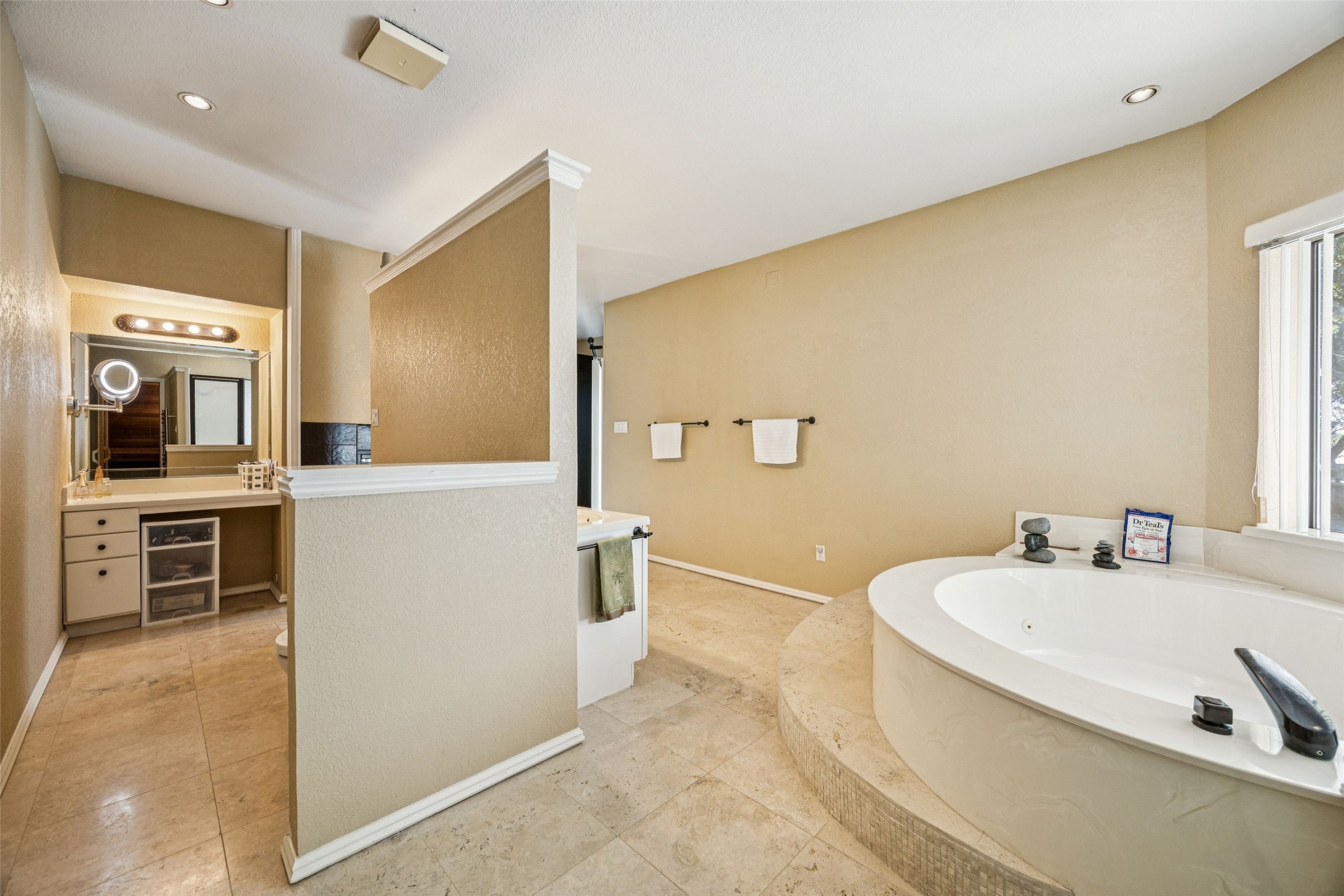 371 County Road 4874 Newark TX 76071