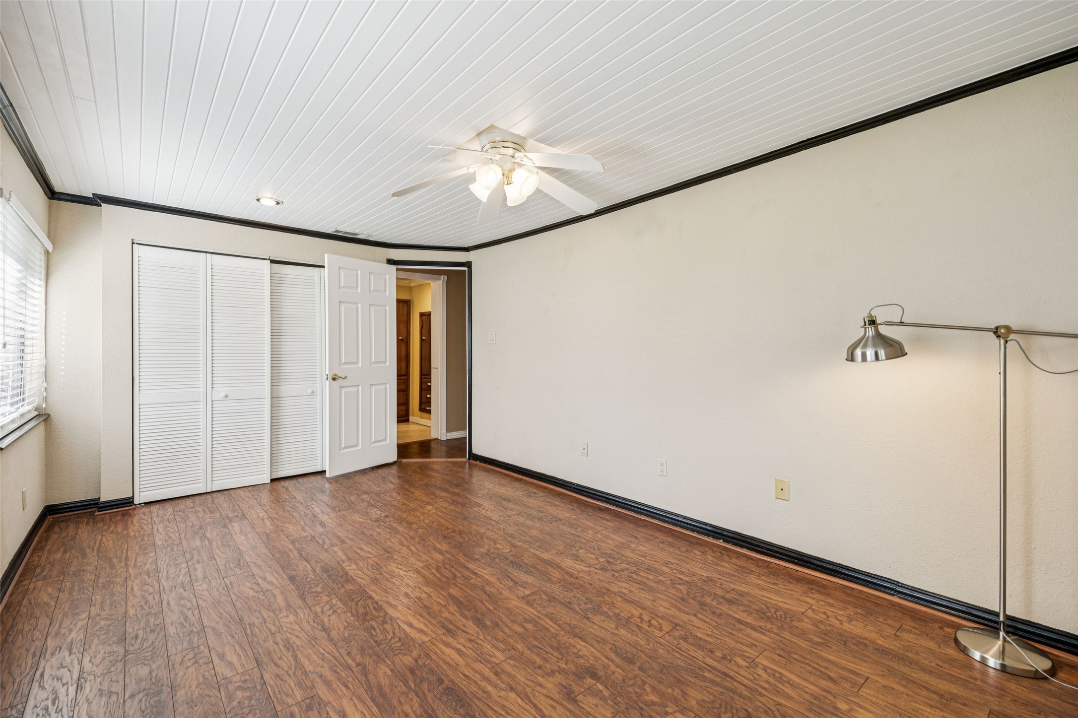 371 County Road 4874 Newark TX 76071