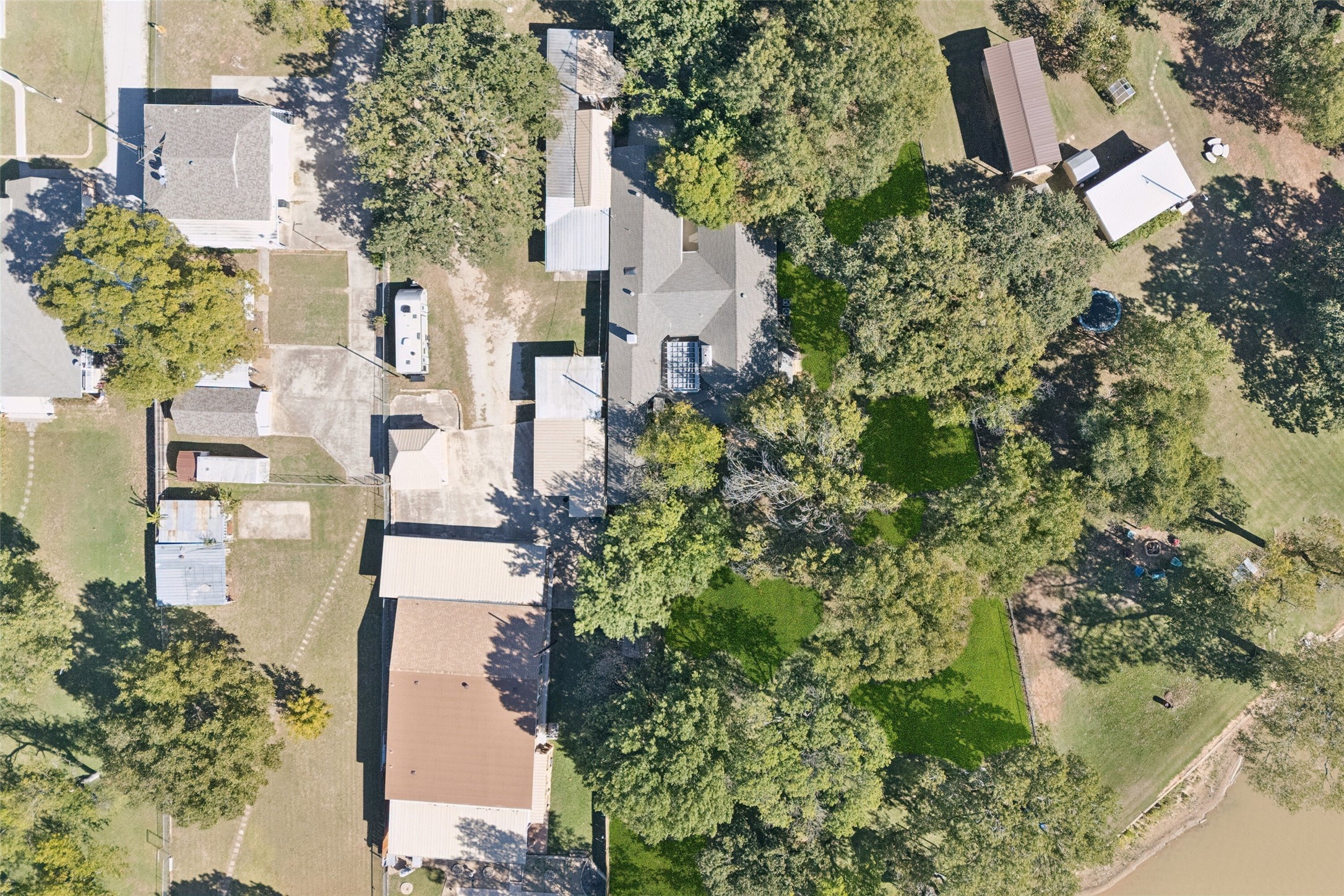 371 County Road 4874 Newark TX 76071