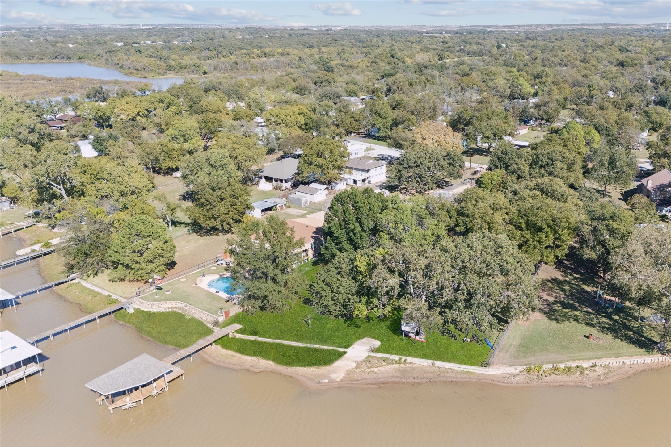 371 County Road 4874 Newark TX 76071