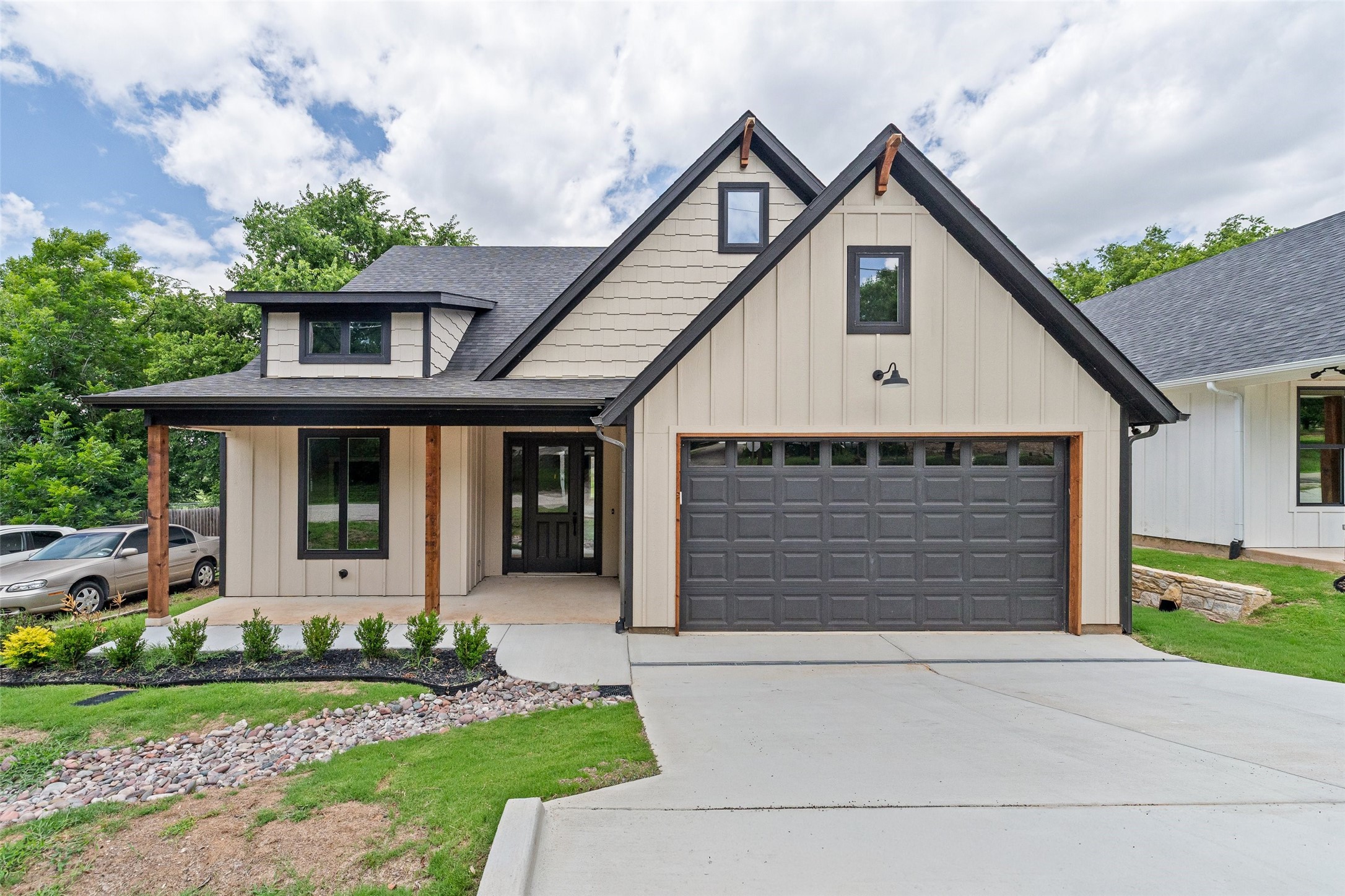 1012 Mustang Trail Granbury TX 76049