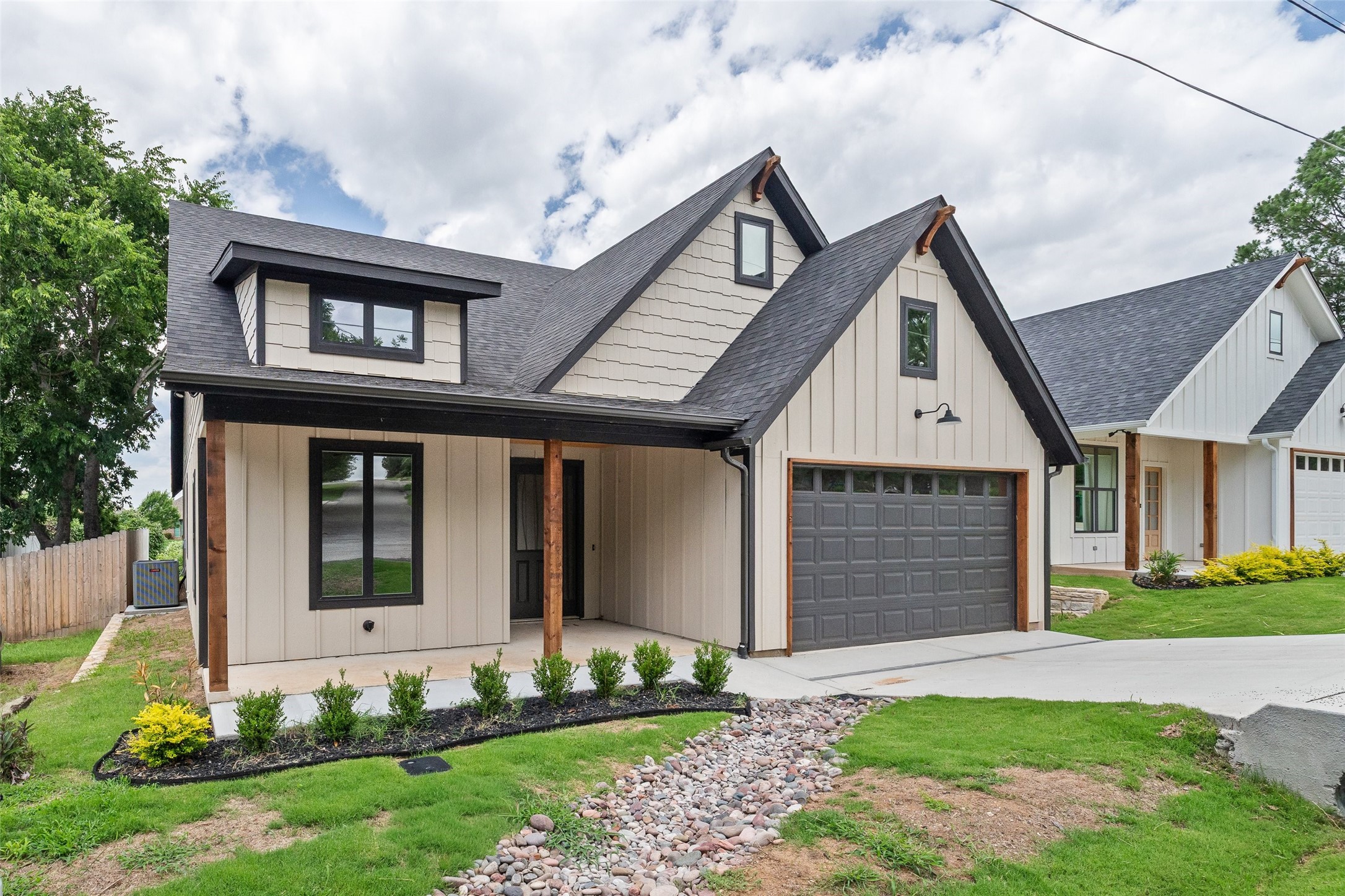 1012 Mustang Trail Granbury TX 76049
