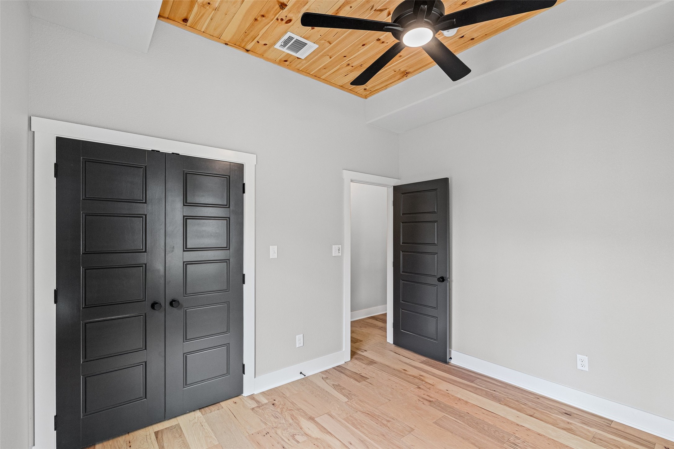 1012 Mustang Trail Granbury TX 76049