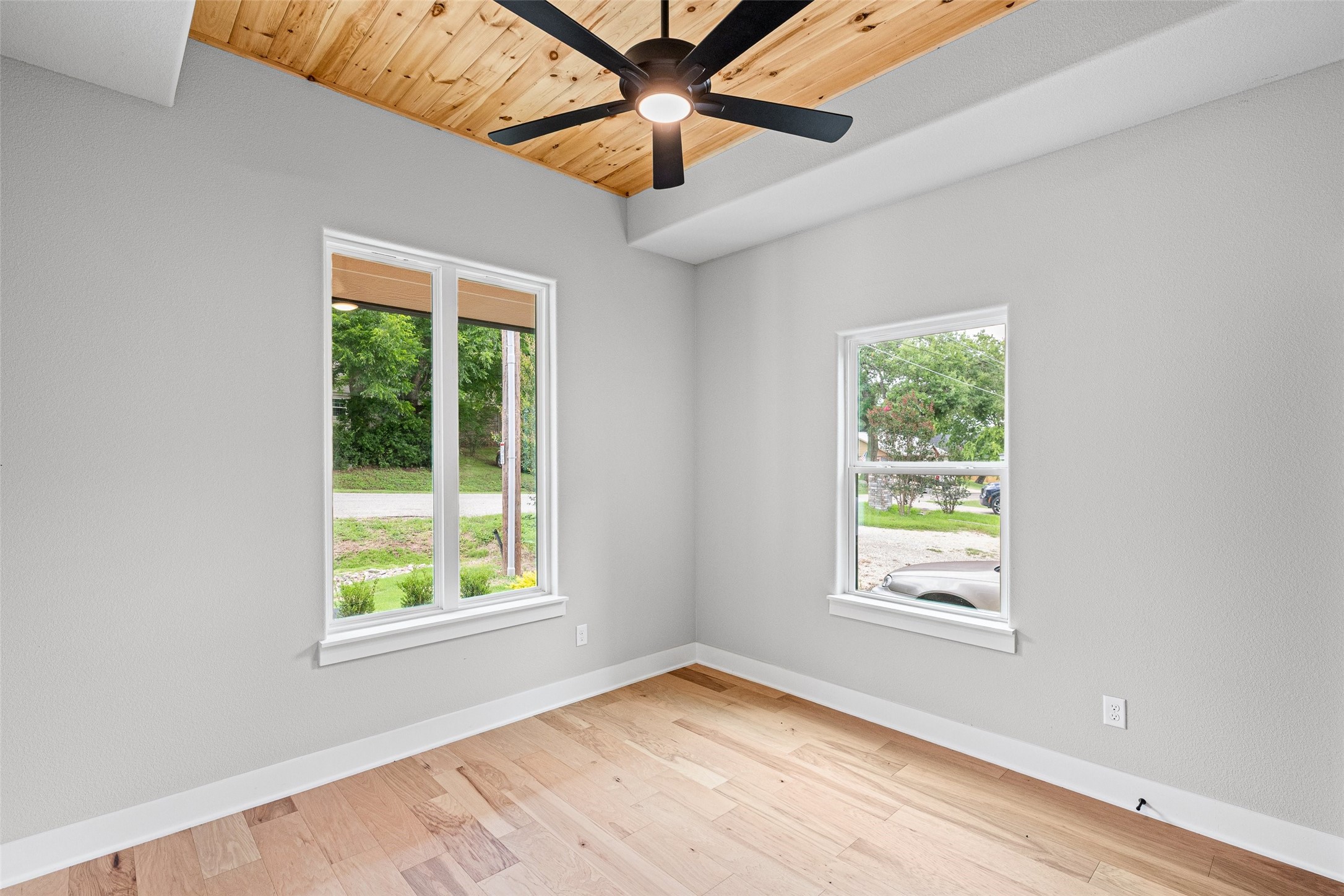 1012 Mustang Trail Granbury TX 76049