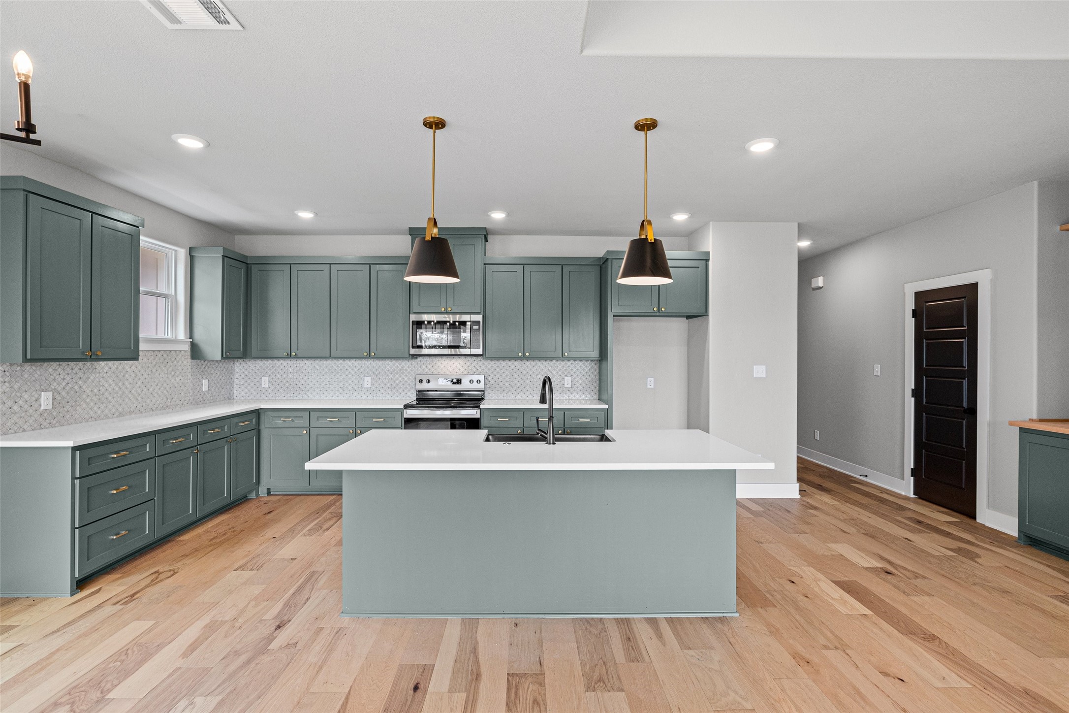 1012 Mustang Trail Granbury TX 76049