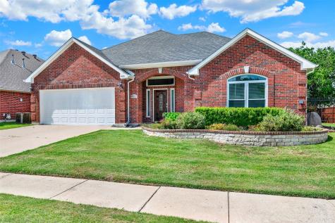 409 Jennifer Lane Arlington TX 76002
