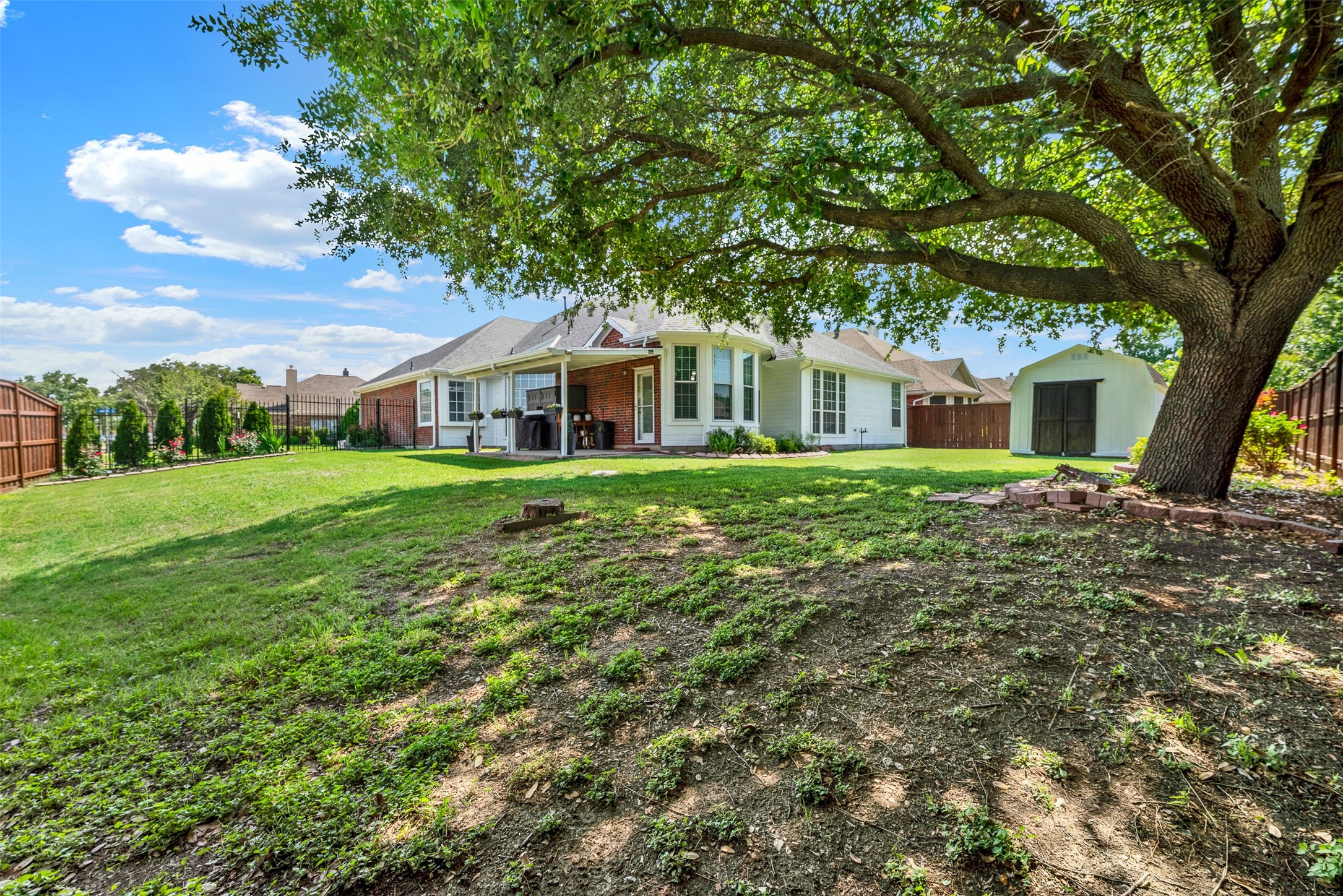 409 Jennifer Lane Arlington TX 76002