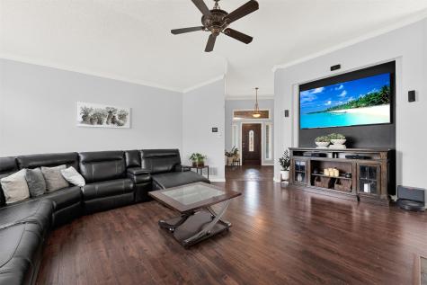 409 Jennifer Lane Arlington TX 76002