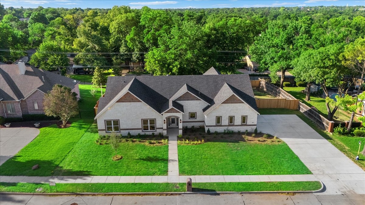 603 Bardfield Avenue Garland TX 75041