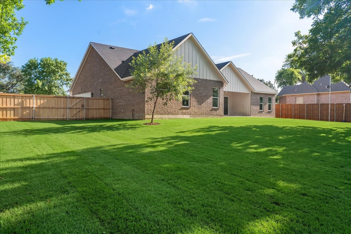 603 Bardfield Avenue Garland TX 75041