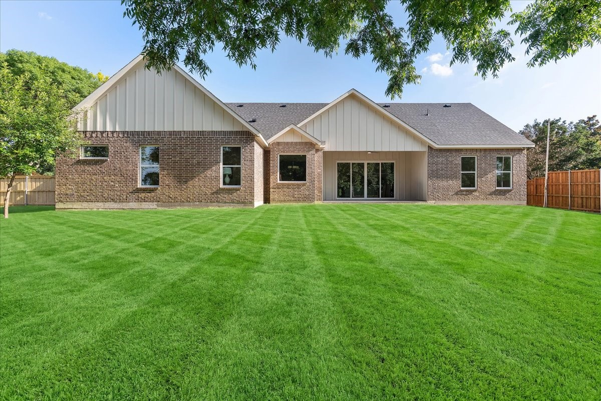 603 Bardfield Avenue Garland TX 75041