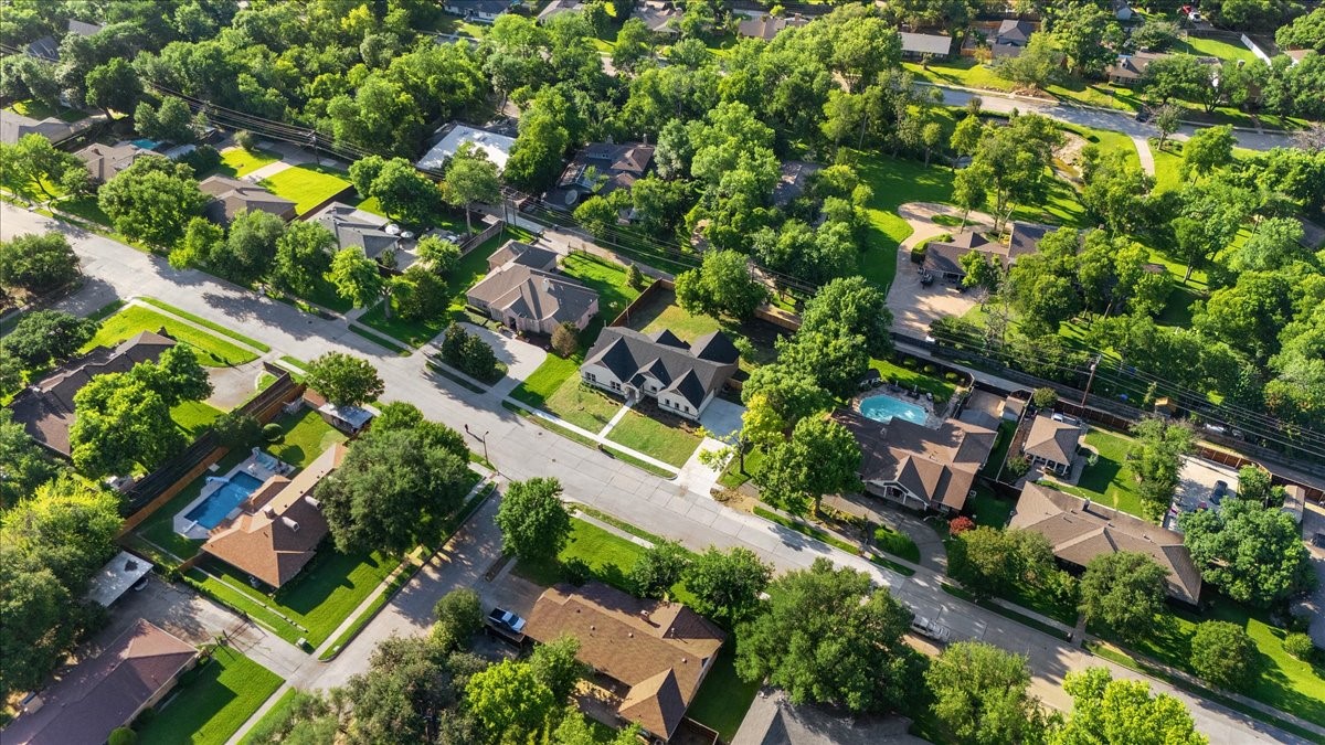 603 Bardfield Avenue Garland TX 75041