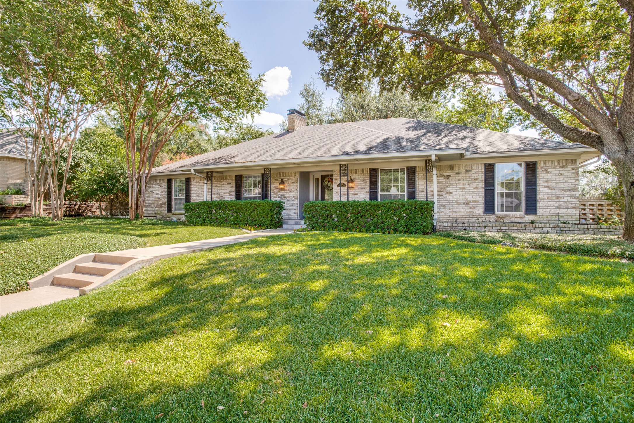 6920 Roundrock Road Dallas TX 75248