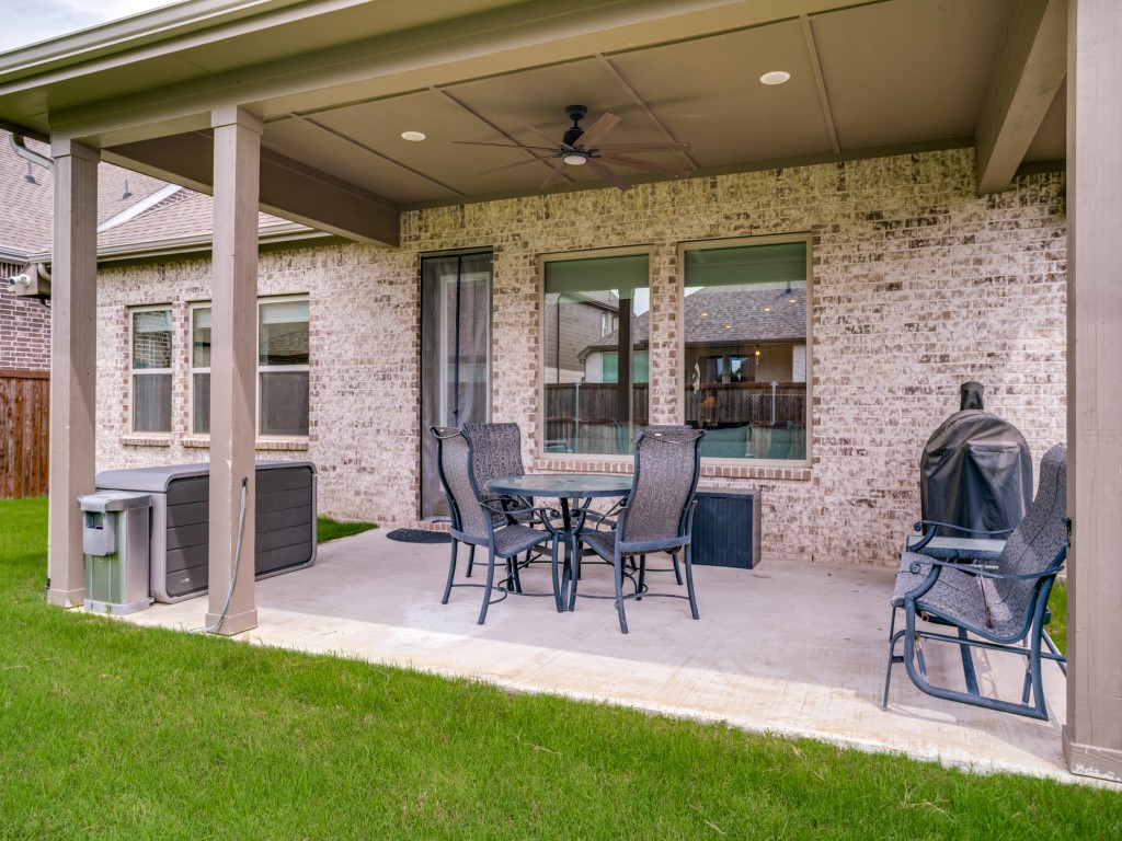 1321 Windflower Drive Aubrey TX 76227