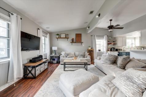 2617 Laramie Street Irving TX 75062