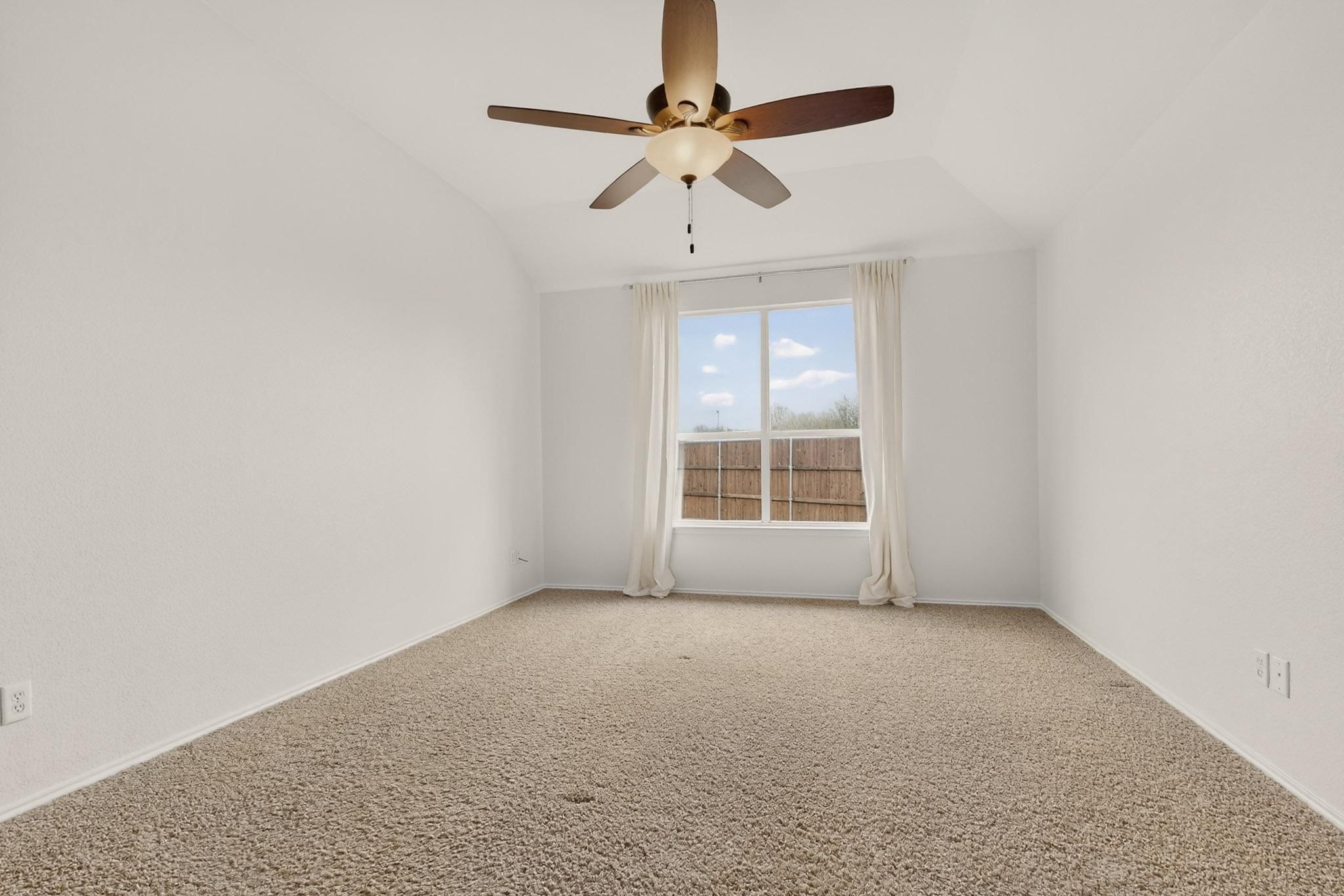 105 Canyon Court Waxahachie TX 75167