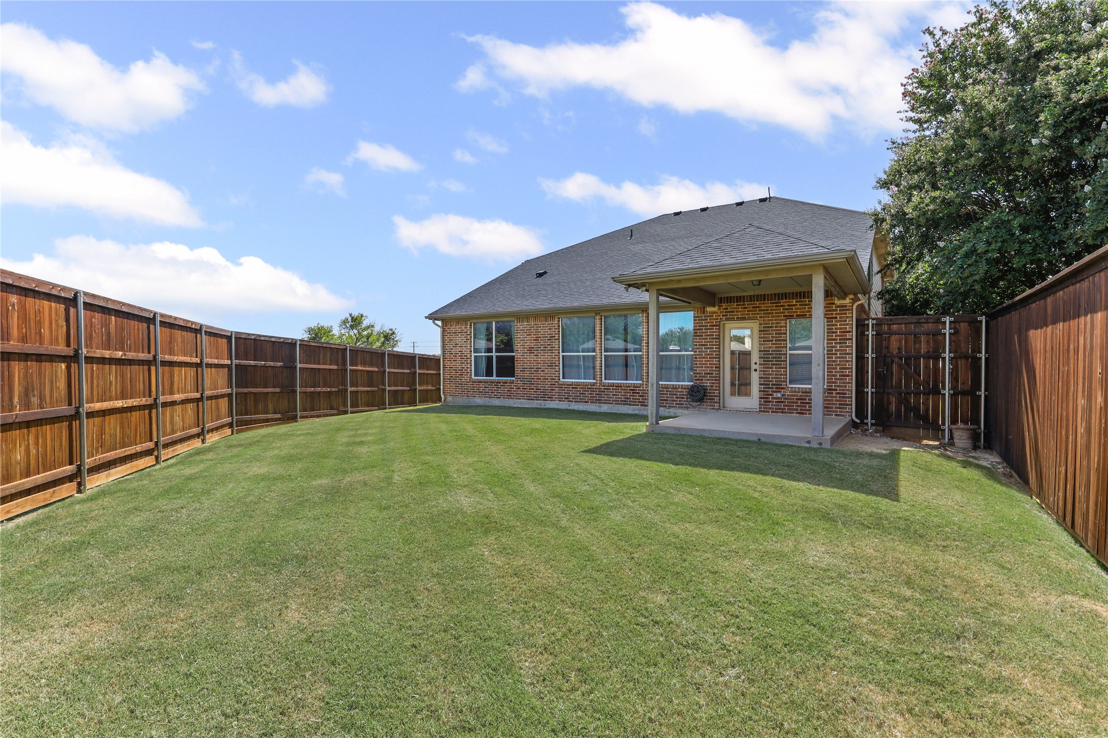 105 Canyon Court Waxahachie TX 75167