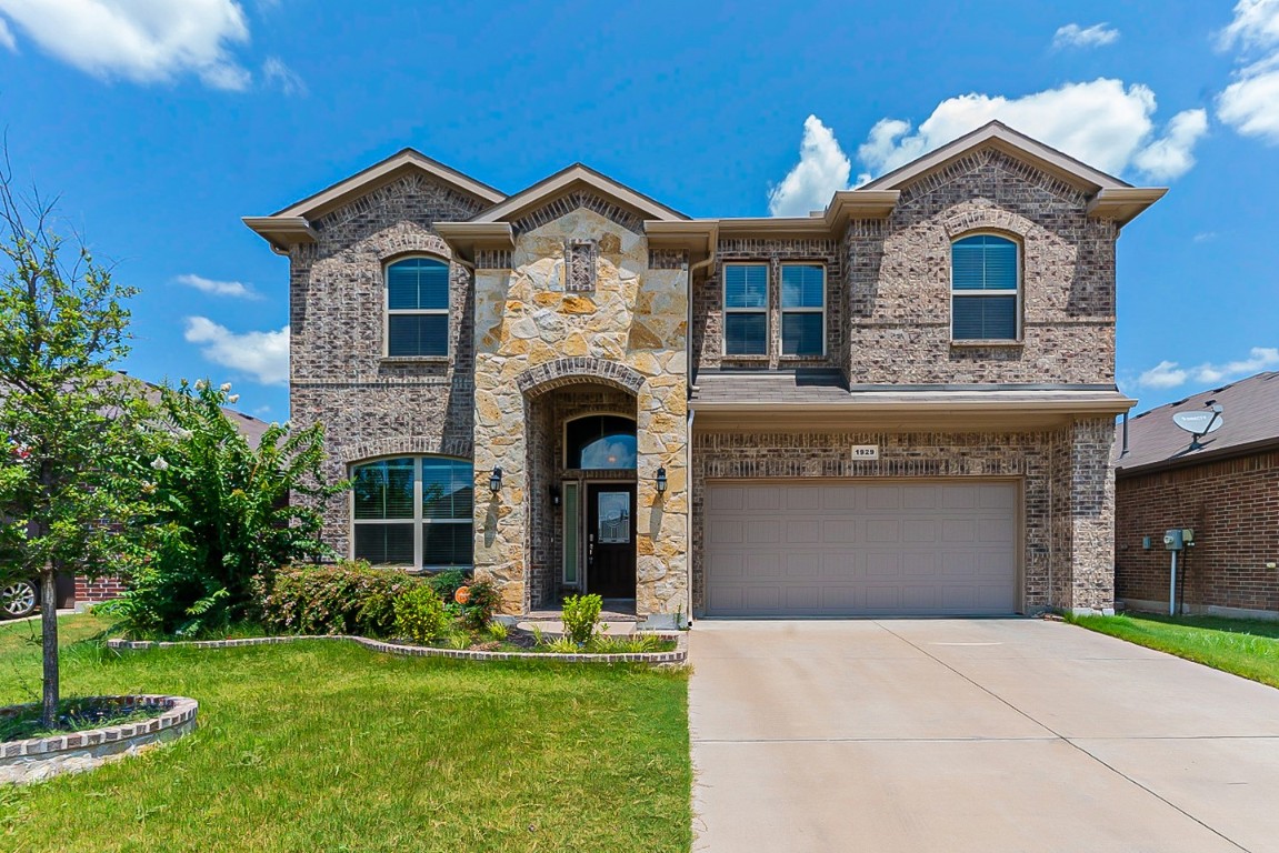 1929 Velarde Road Fort Worth TX 76131