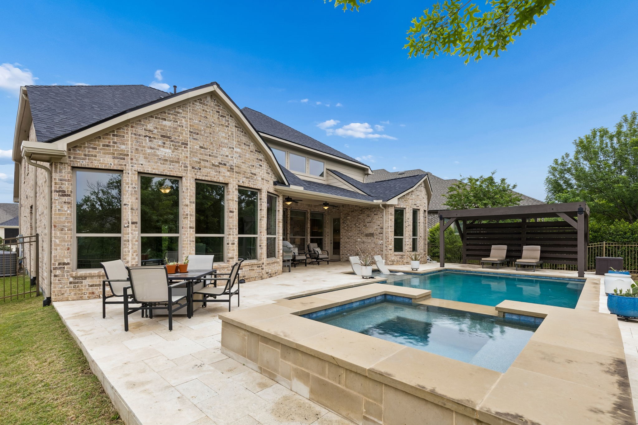 9121 Pecan Woods Trail Lantana TX 76226