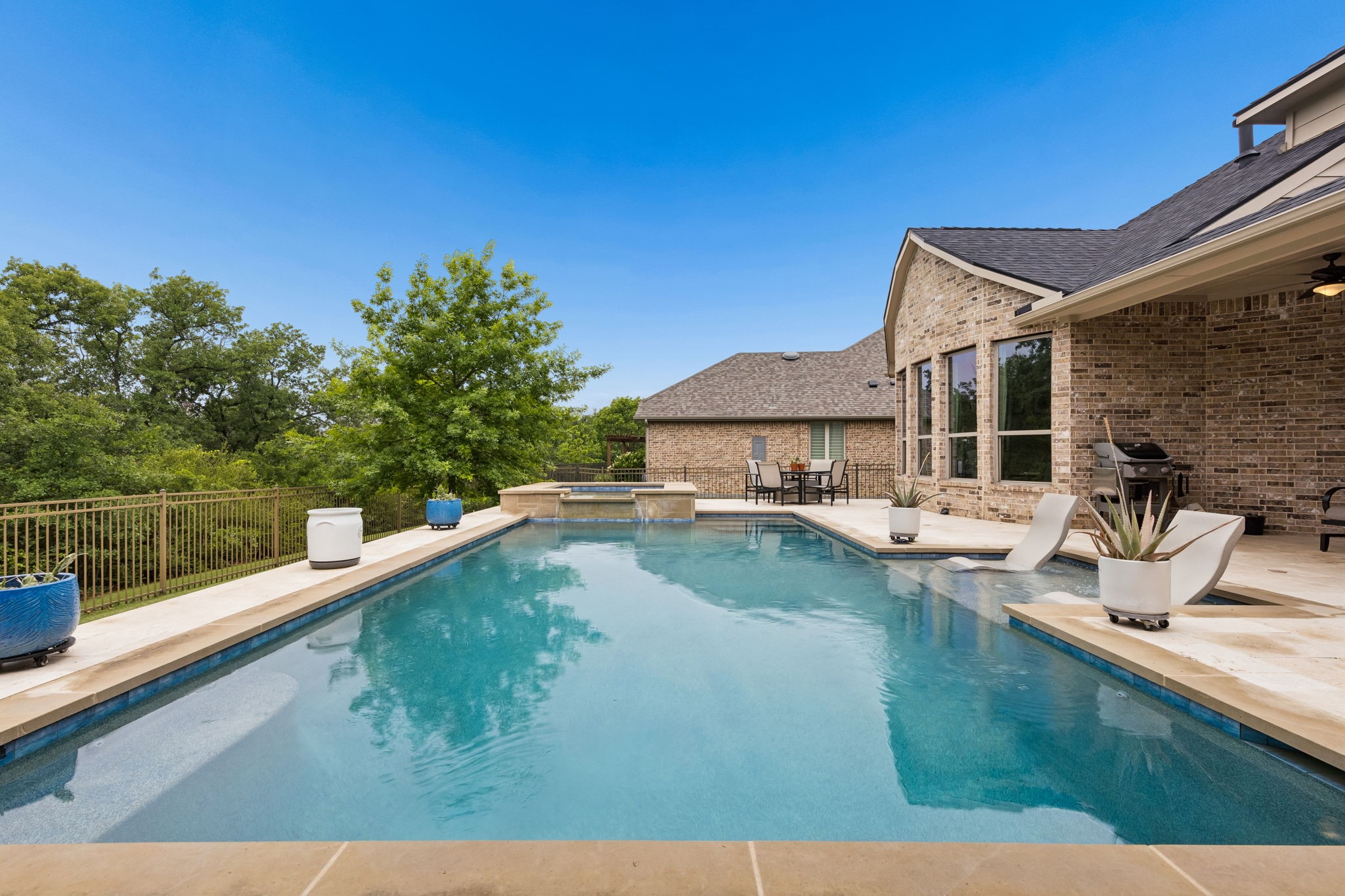 9121 Pecan Woods Trail Lantana TX 76226