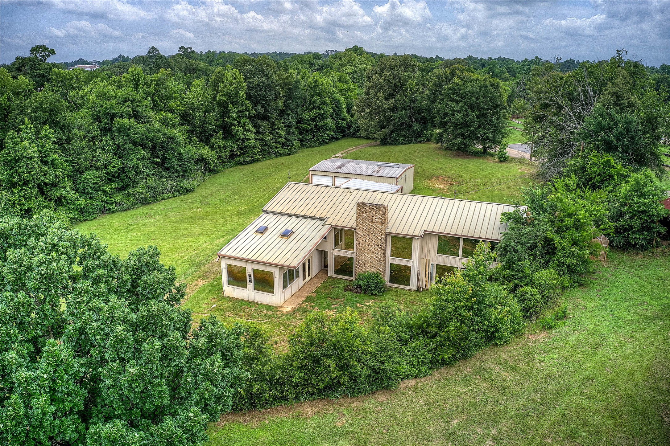 950 Gilmer Road Winnsboro TX 75494