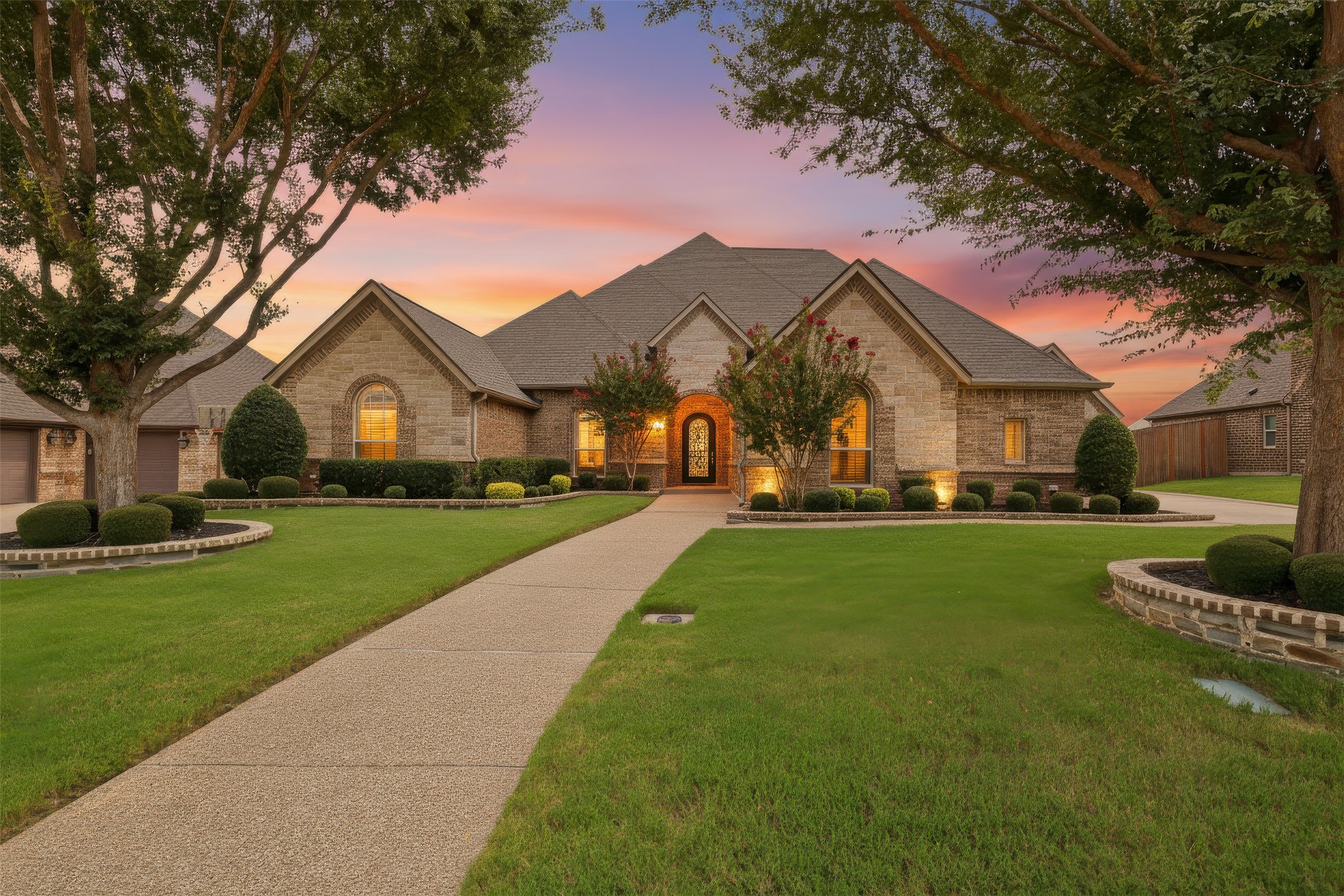 828 Sabine Trail Mansfield TX 76063