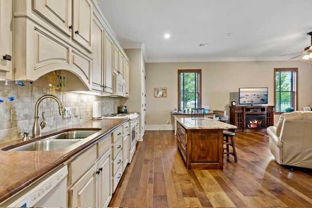 695 County Road 36120 Road Honey Grove TX 75446