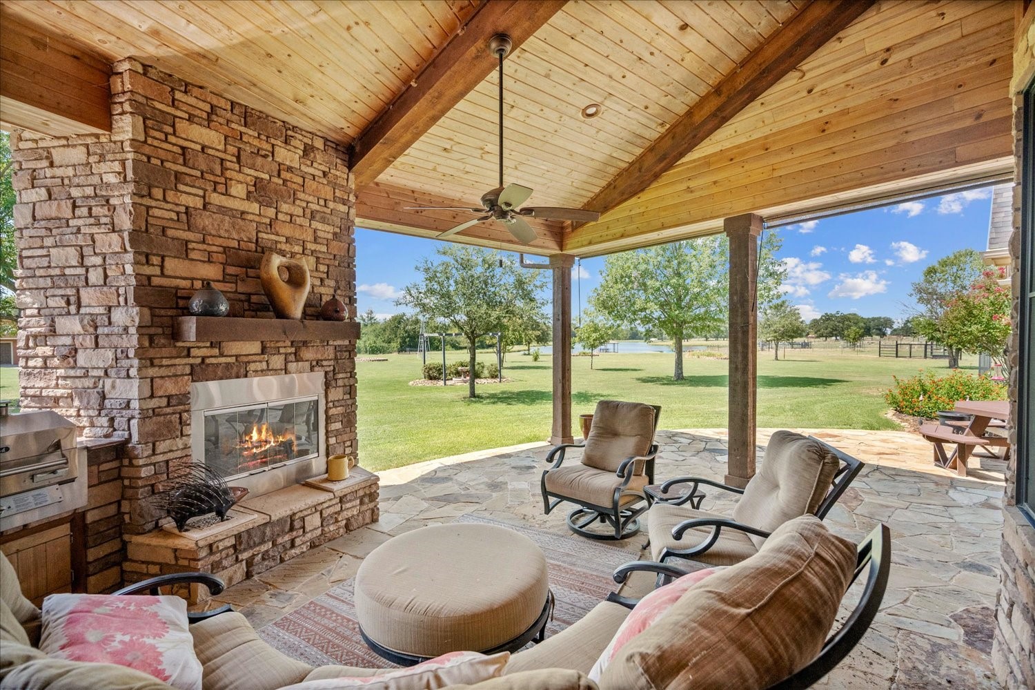 695 County Road 36120 Road Honey Grove TX 75446