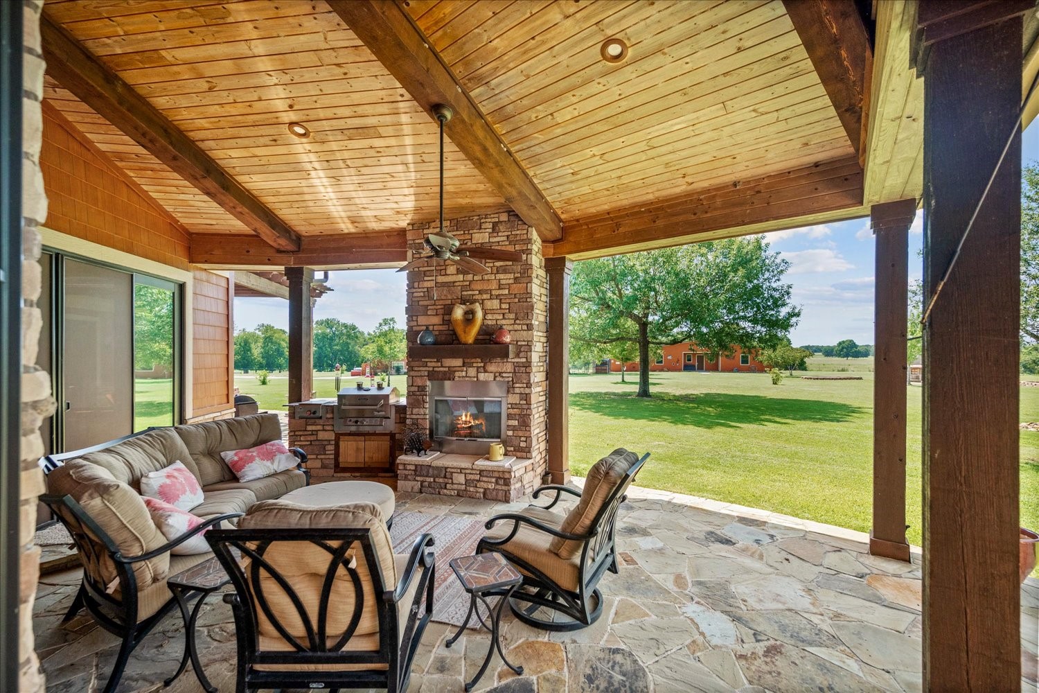 695 County Road 36120 Road Honey Grove TX 75446