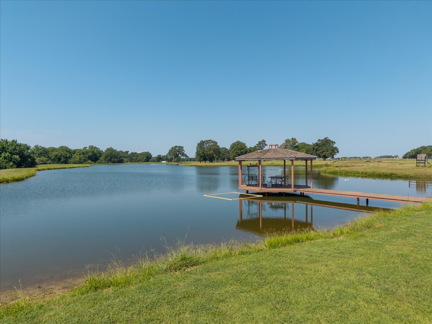 695 County Road 36120 Road Honey Grove TX 75446