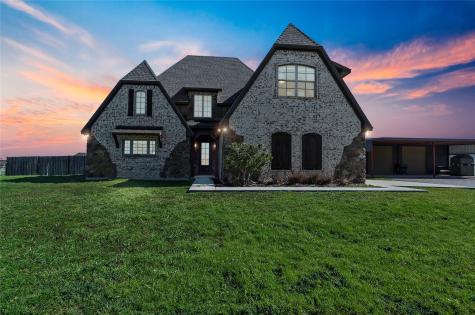 985 County Road 3341 Paradise TX 76073