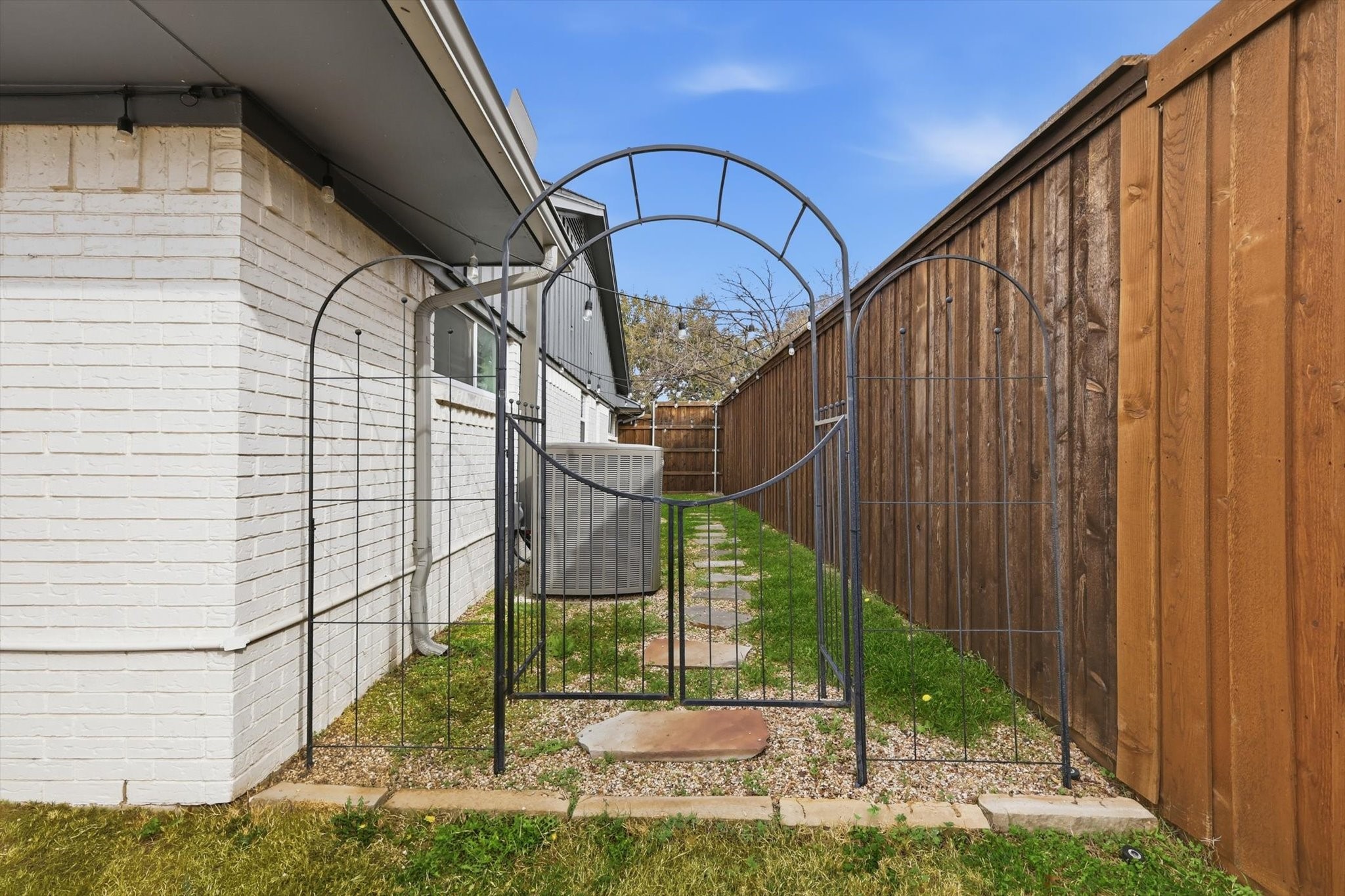 3132 Chapel Downs Drive Dallas TX 75229
