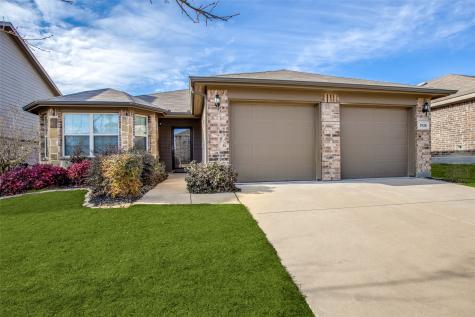 2928 Whitetail Chase Drive Fort Worth TX 76108