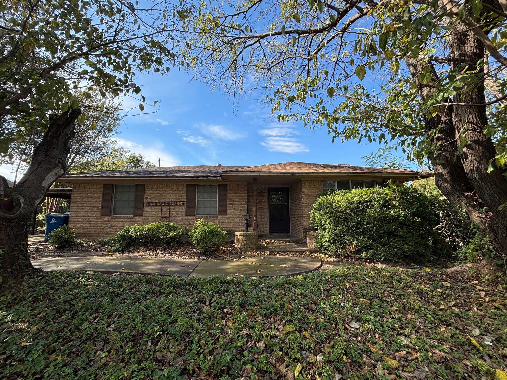 113 Brook Hollow Drive Desoto TX 75115