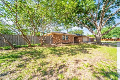 337 W Cober Drive Grand Prairie TX 75051