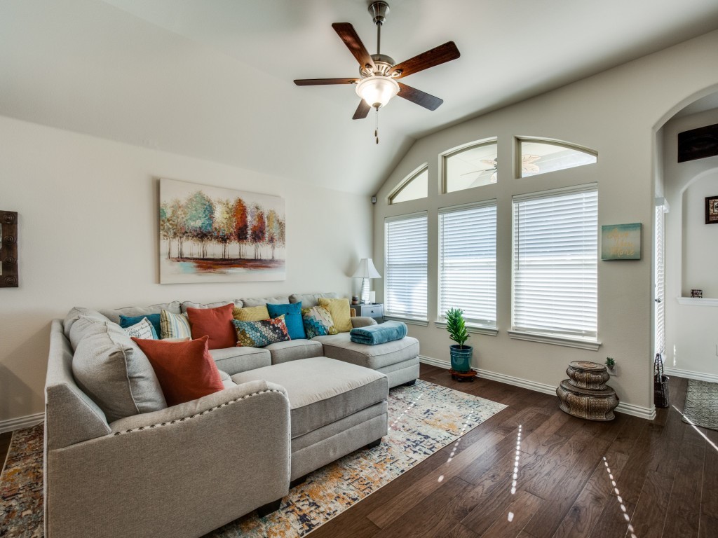 2613 Grouse Hollow Way Midlothian TX 76065