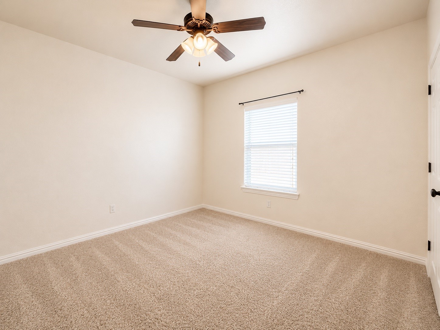 3211 Main Street Granbury TX 76049