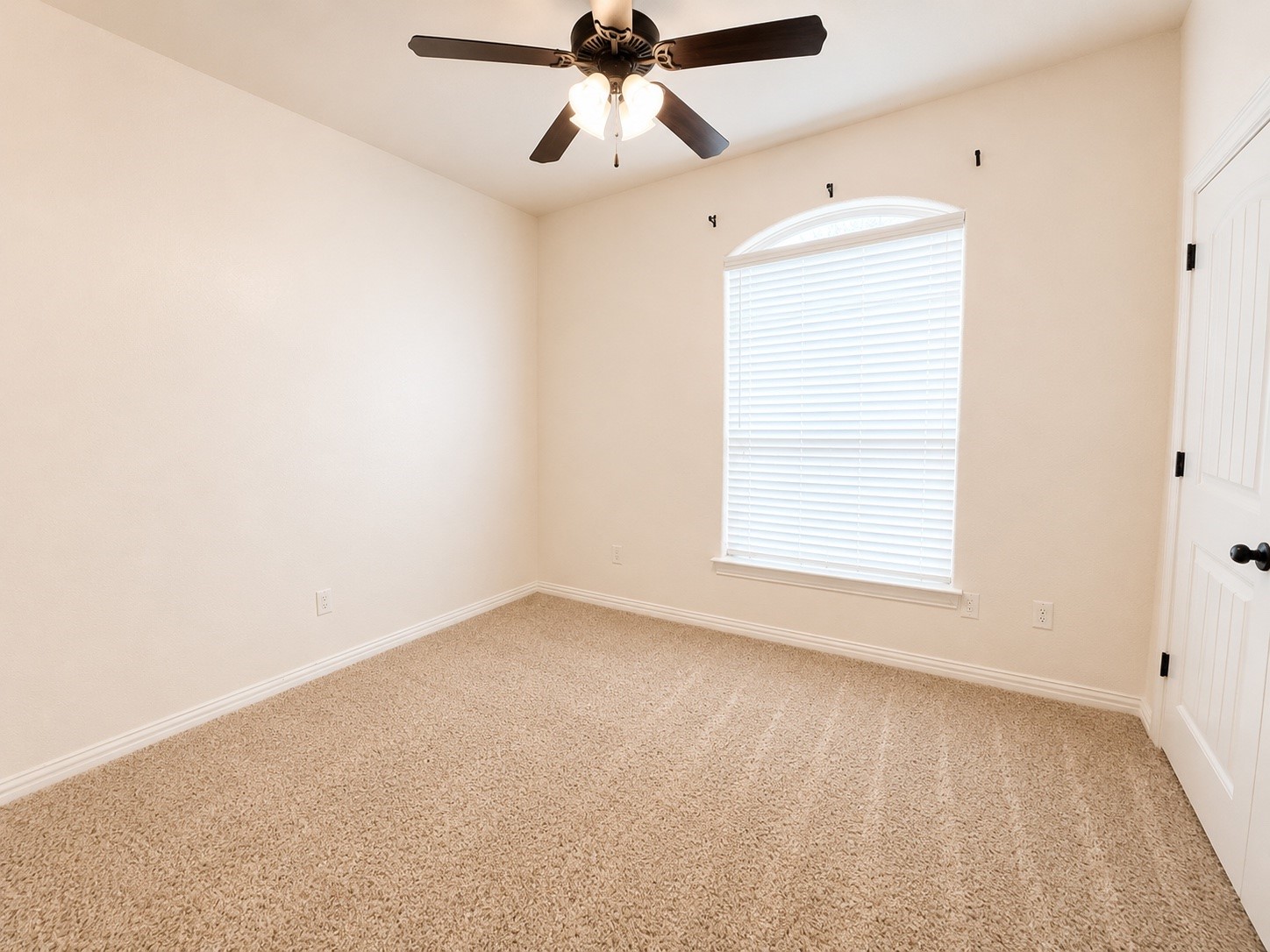 3211 Main Street Granbury TX 76049