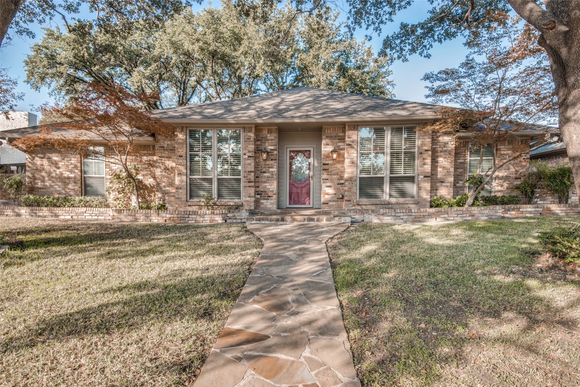 6011 Laurel Oaks Drive Dallas TX 75248