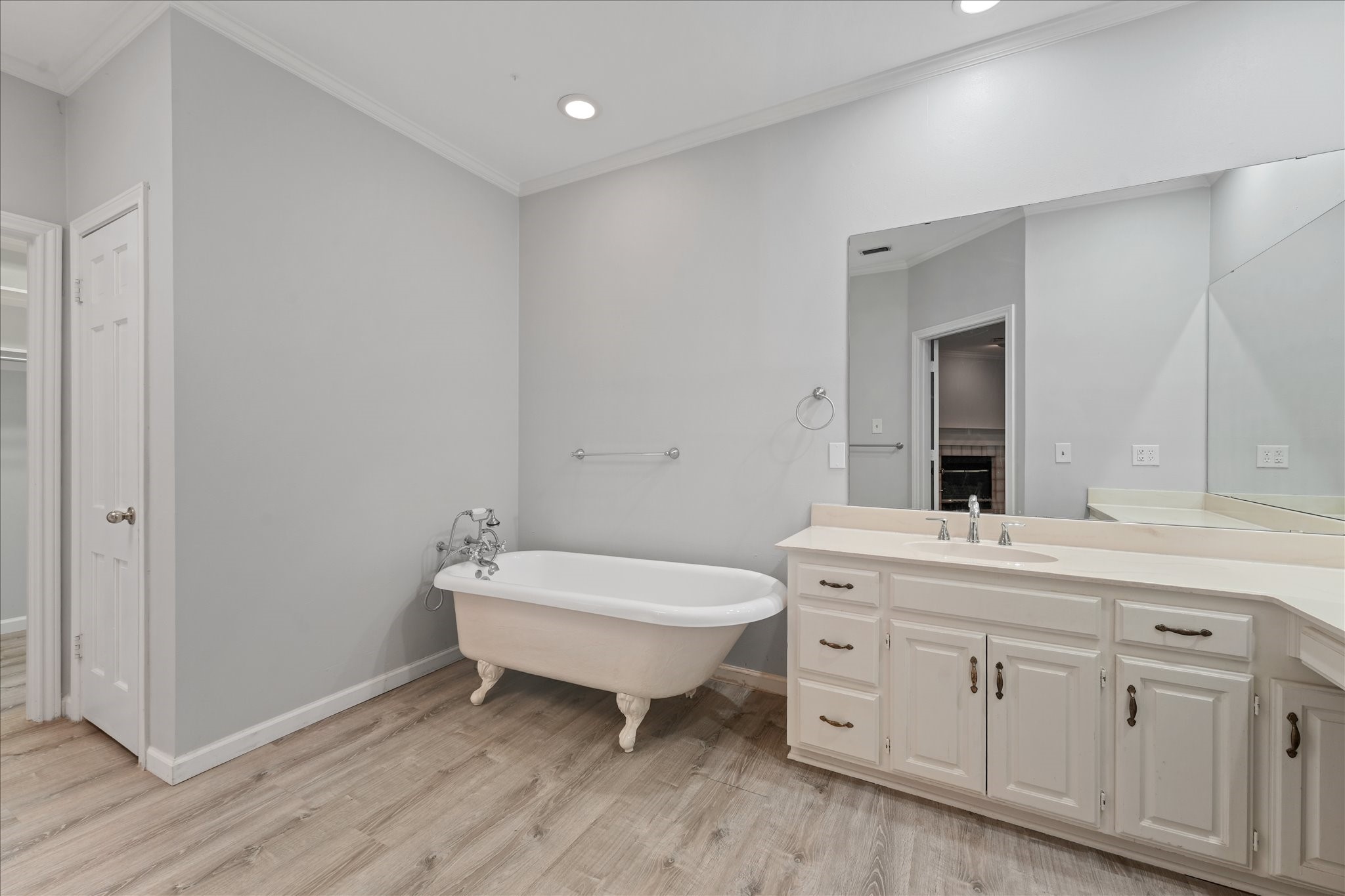 1929 Highland Park Circle Denton TX 76205
